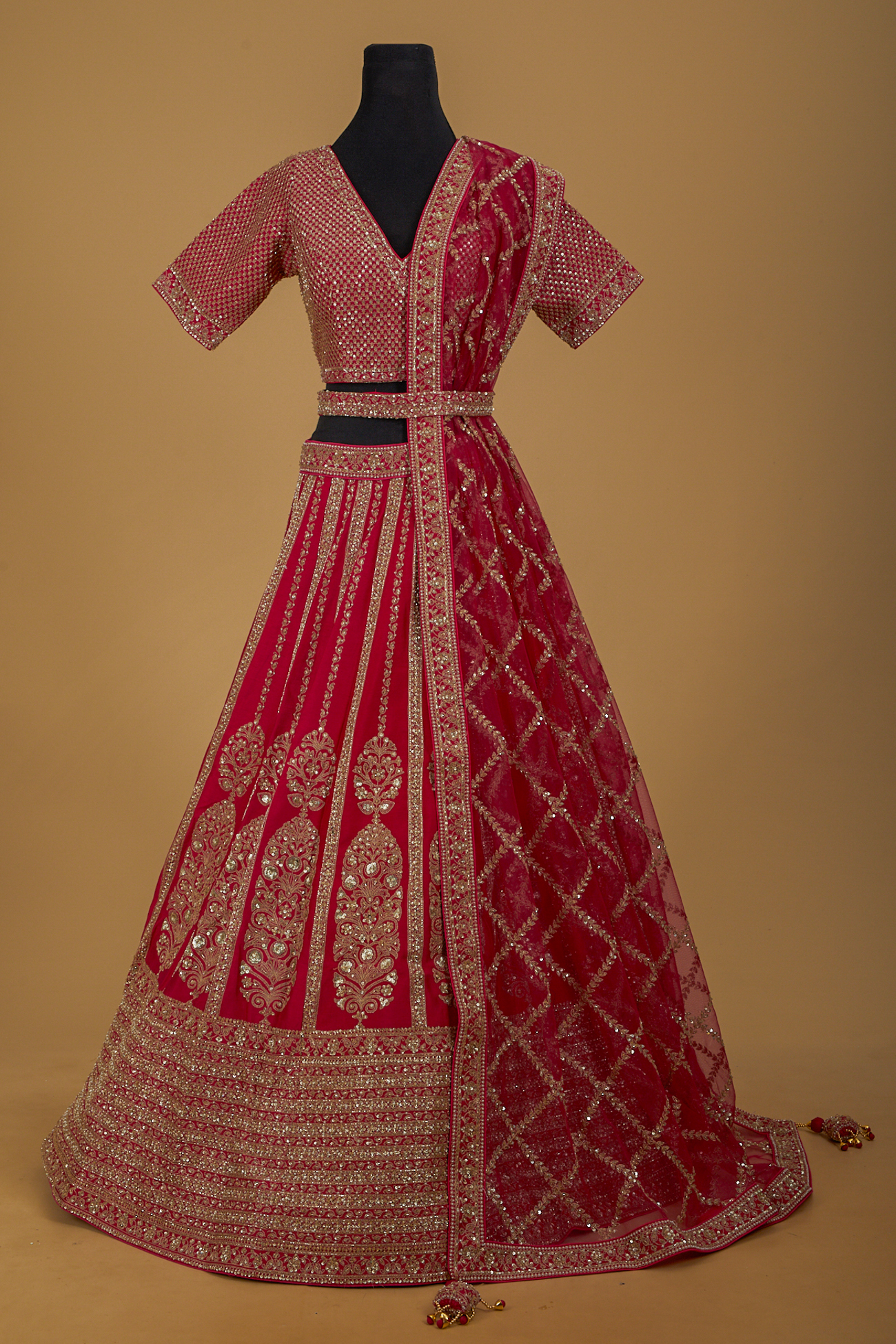 Buy Geranium Pink Bel Buti Patterned Bridal Lehenga Online in India @Mohey  - Mohey for Women