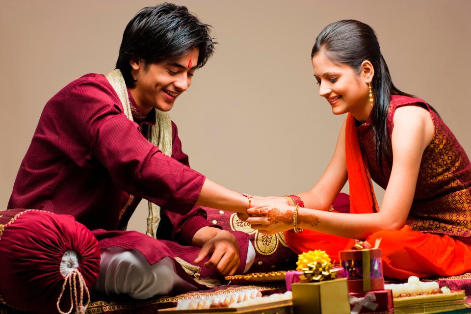 How to look gorgeous for raksha Bandhan