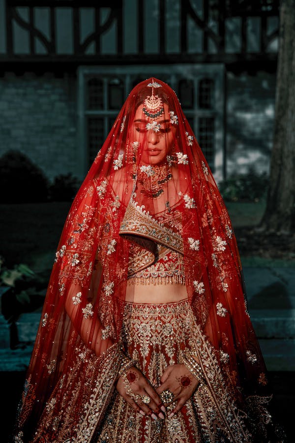 28 Lehenga Dupatta Draping Styles Flaunt Your Dupatta Like a Pro